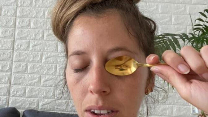 Have you ever held a gold spoon over one of your eyes and which eye was it the first time you did and why?
