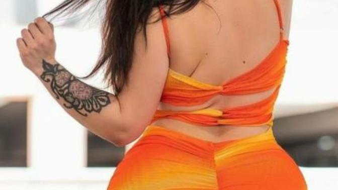 What will be ur reaction and action if I wear this dress on our date?