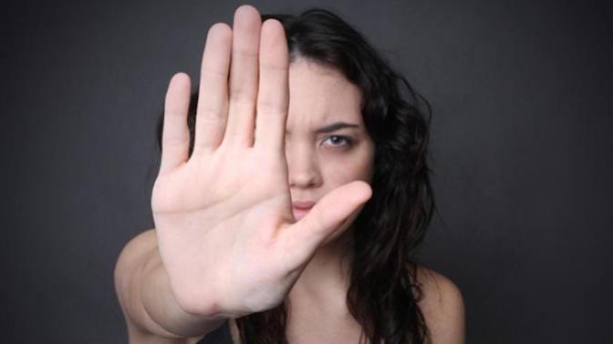 Does having standards such as dealbreakers show self-respect: yes or no?