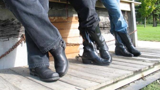 Girls, Do you think guy look good in cowboy boots?