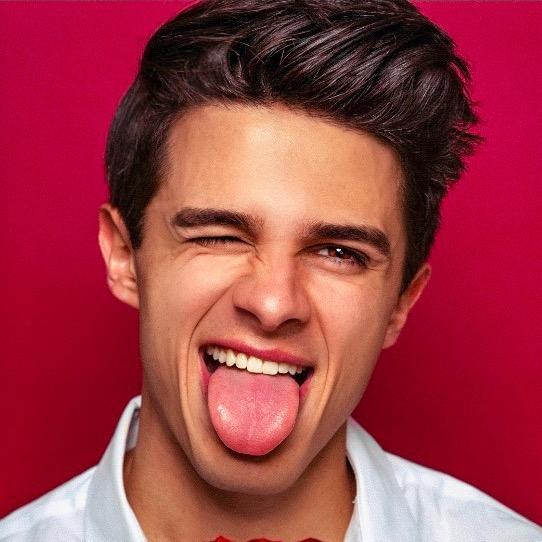 Girls, are you more into traditionally masculine or effeminate guys?