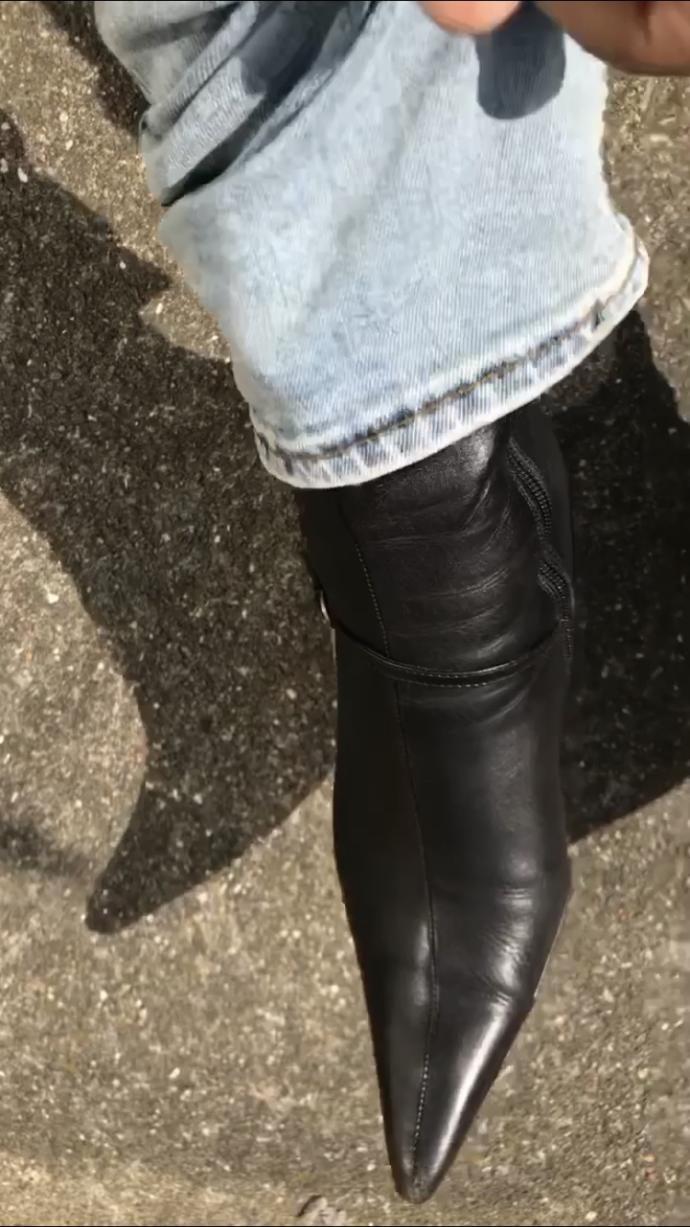 Jeans and heeled boots?