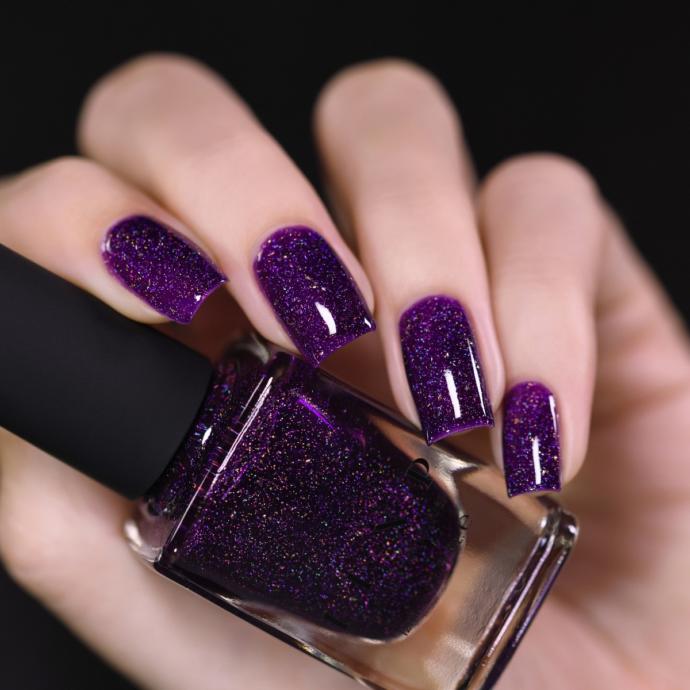 Guys, what is your favorite nail color on women?