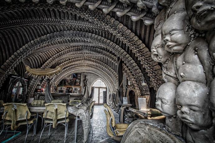Would you go on a first date to this bar?