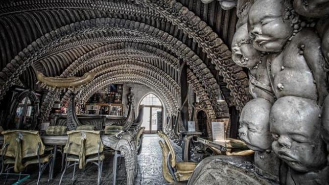 Would you go on a first date to this bar?