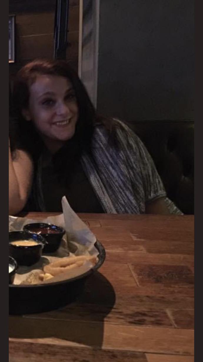 This is the brown haired girl who was called “not pretty” by her exs current girlfriend.