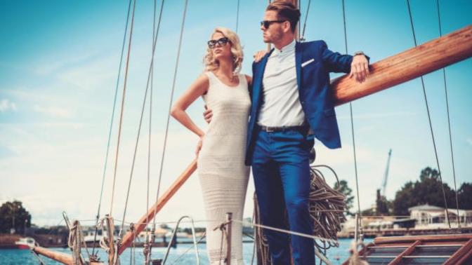 Do rich people have a harder time making real friends than those, who aren't rich?