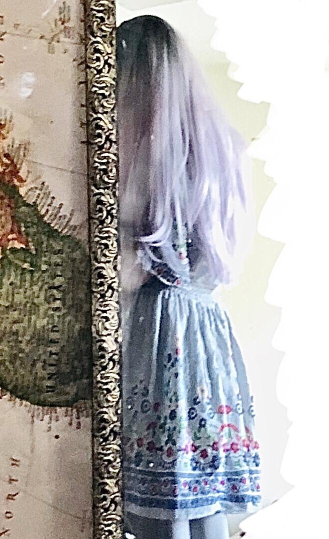 Yesterday, several cars with rambunctious -mixed gender-passengers, drove by Calling loudly to me. I could not tell if it was positive or negative🤔?