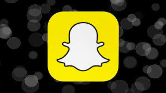 What am I supposed to respond with to a wordless snapchat picture?