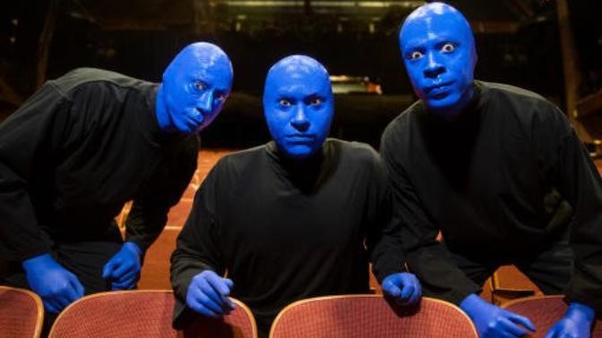 Why men is so obsessed with the color blue?