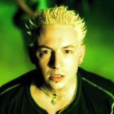 Which Chester Bennington hairstyle you like the most?