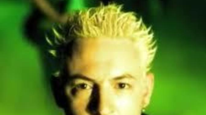 Which Chester Bennington hairstyle you like the most?