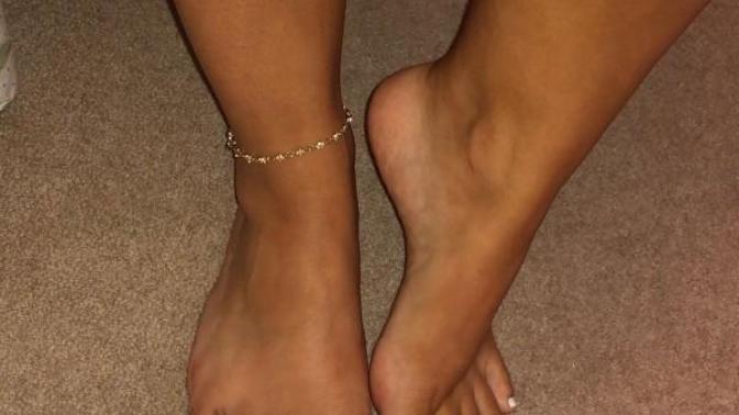 Does anybody on here understand what the "Tipex feet' joke is here?