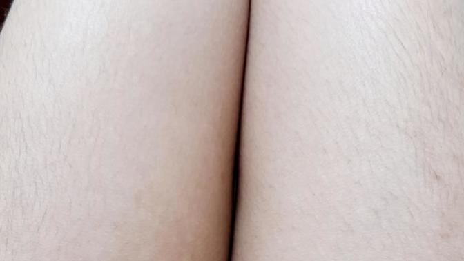 Guys, What's your opinion on women with hairy thighs?