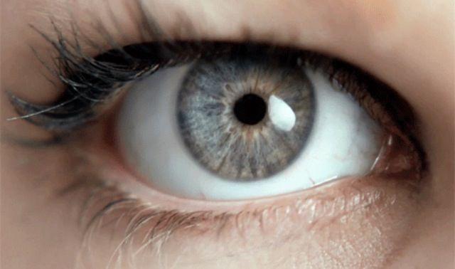 what is the prettiest eye color?