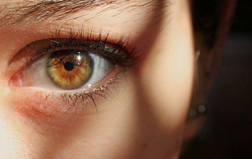 what is the prettiest eye color?