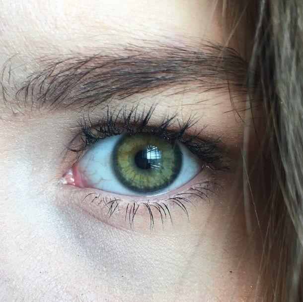 what is the prettiest eye color?