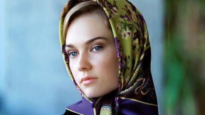 Should girls wear headscarves again?