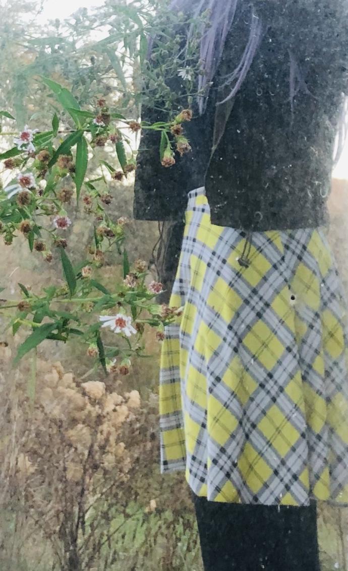 Is it β legalβ π to wear yellow with olive... I think both colors have bits of brown in the making, so there is a common thread... am I wrong?