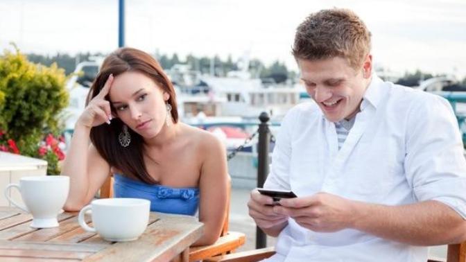 Are you comfortable dating more than one person at the same time if neither relationship is a committed, monogamous relationship?