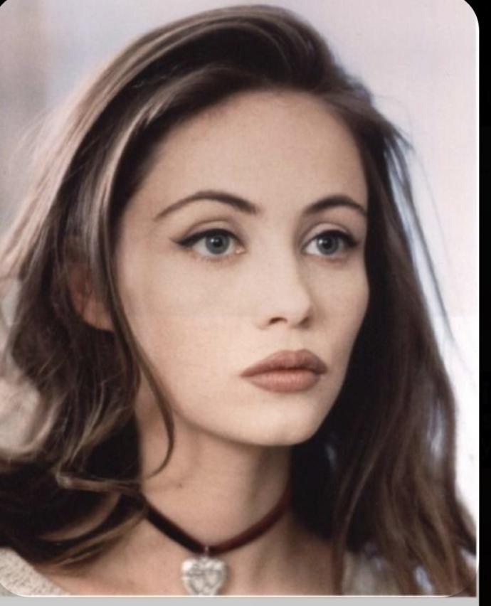Thicker or thinner eyebrows?