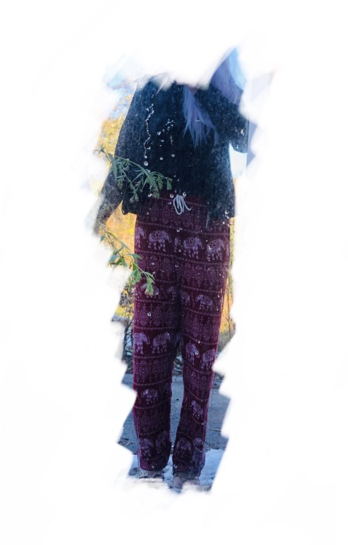 Do you like these pants or do they look like pajamas and or fit weirdly on me?