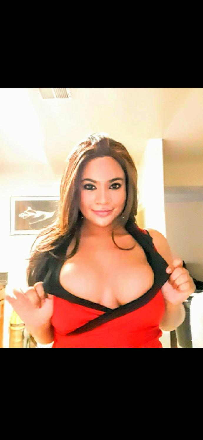 How would you think you would feel if you were to first meet her or make eye contact in real life (imaginary) ?