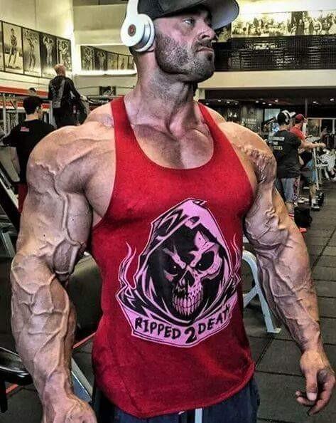 Can men be too muscular?