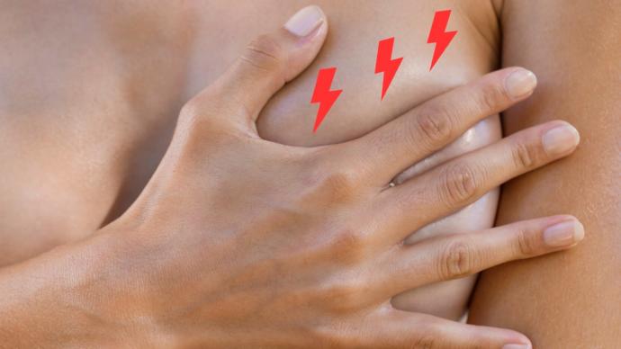 Girls, Do your boobs get sore before you start your period? If so, how early in advance do they get sore?