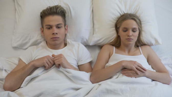 Should I tell my toxic friends with benefits I’m no longer interested or ignore him?