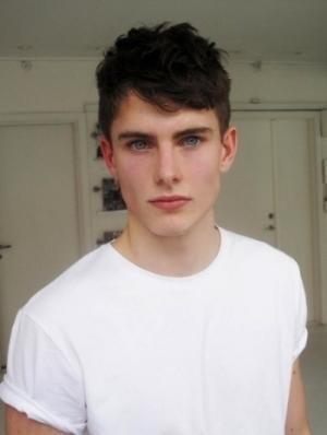 Are pale men unattractive?