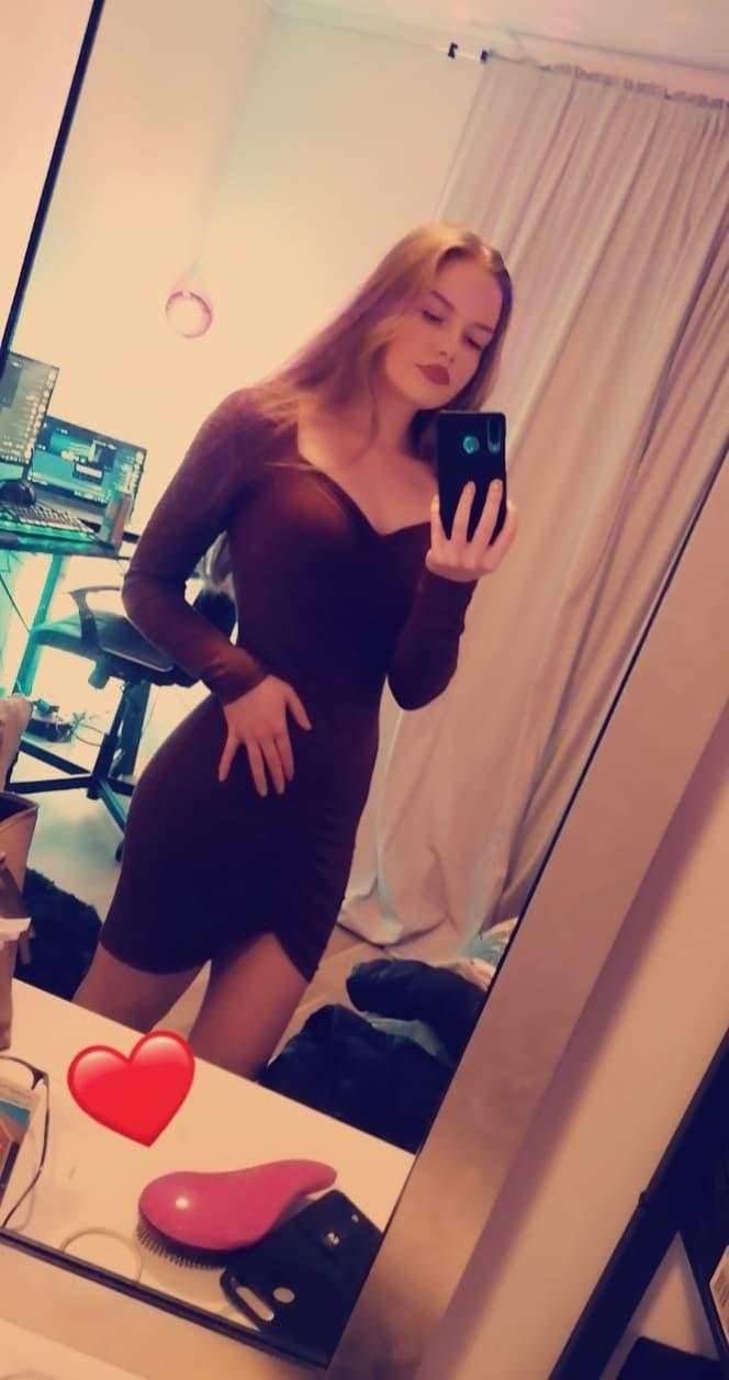 Do you prefer sexy or modest on women for formal occasions?
