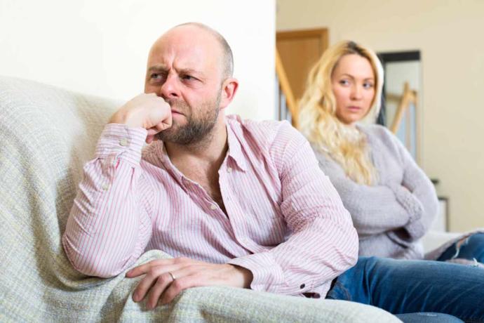 Who lies more... single women or married women?