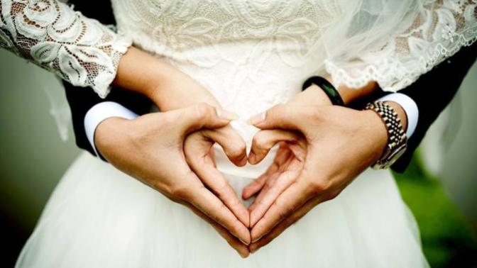 Could you marry someone, but he doesn't want you to live with him, but you can sleep over at his place sometimes and not calling a lot him neither?