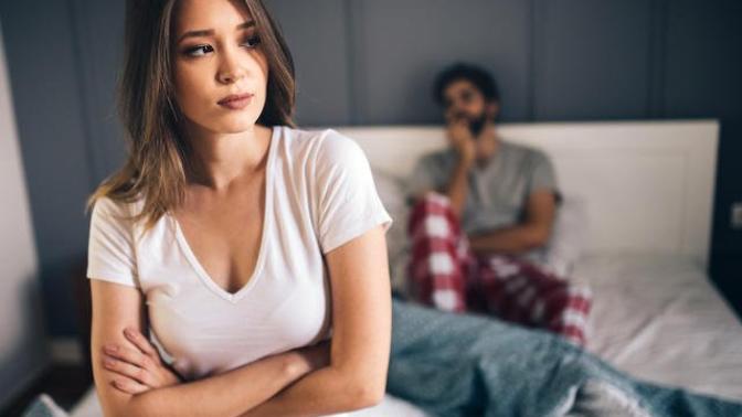 Blocking or ignoring someone - what's the best option?