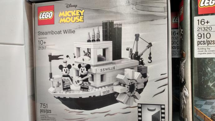 What is the most interesting Lego set I saw at the Mall of America Lego store?