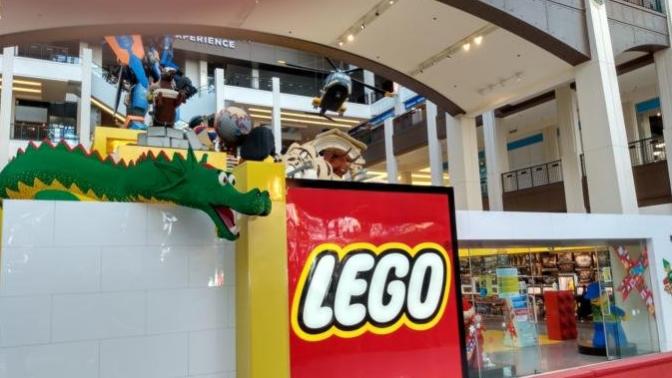 What is the most interesting Lego set I saw at the Mall of America Lego store?