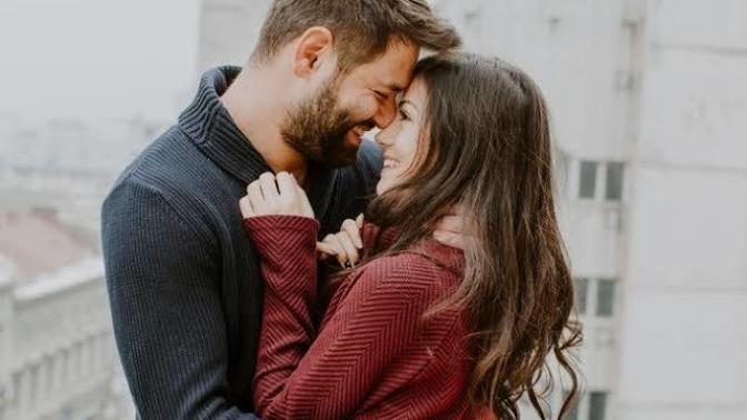 How long should you wait before sleeping with a man?