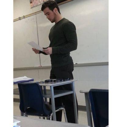 Do you have or had a teacher you think is cute/hot?•!•?📚🤤😍🔥?