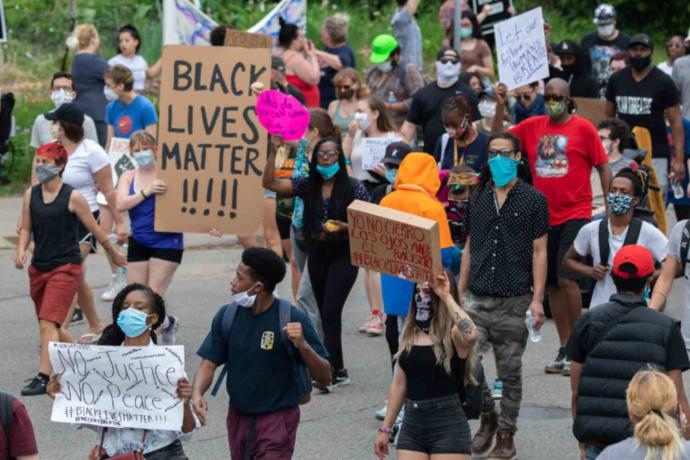 BLM co-founder makes meeting request with Biden/Harris to discuss demands for their agenda in exchange for helping them win the Presidency. Thoughts?