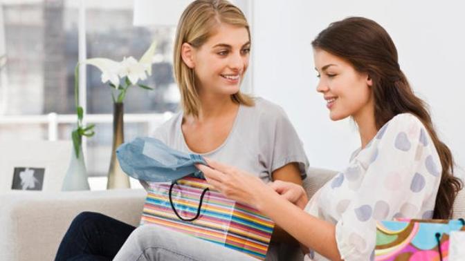 What is an acceptable spending range for gifts for friends, someone you're dating, your boyfriend/girlfriend?