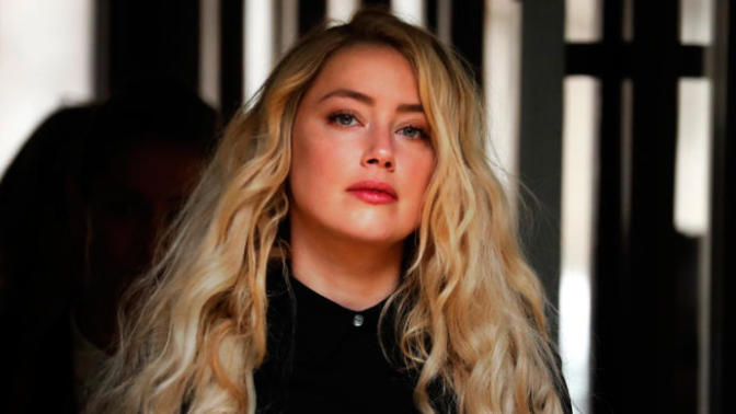 Do any of you think Amber Heard deserves to be blacklisted from entertainment due to blatant evidence against her?