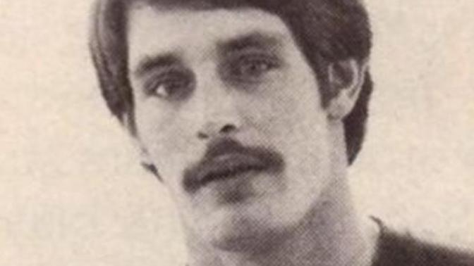 Does the 70's mustache deserve to make a comeback?