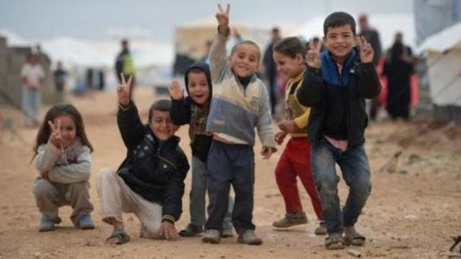#What do you think of the refugees? are you satisfied with your country's position on this issue?