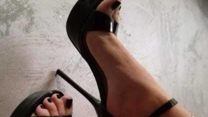 Girls, Do you like to wear high heels?