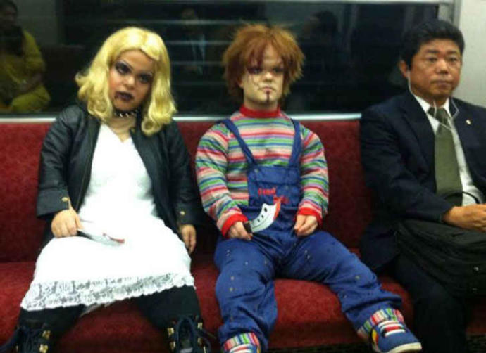 What would you do if you saw this sitting across from you on the Subway?