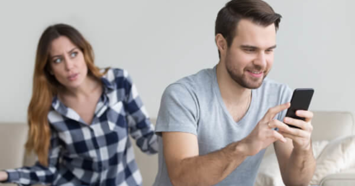 Do shy or introverted guys ignore girls they like? GirlsAskGuys