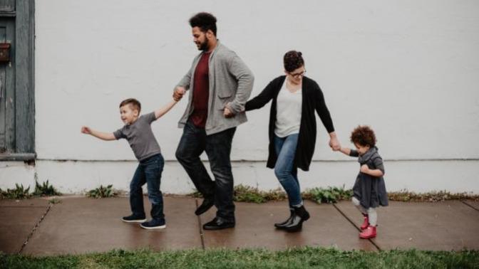 Should single parents only date other single parents?