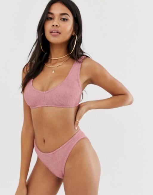 Which color of bikinis could suit pale skin (and light hair) the most?