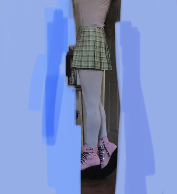 Wear either jacket or something else ( I know it doesn’t exactly match but I think maybe it works in an off center kind of way) ?